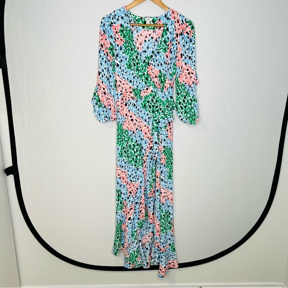 River Island Ruffled Abstract-Print Pastel High-Low V-Neck Wrap Dress. Size 12. - Picture 2 of 14